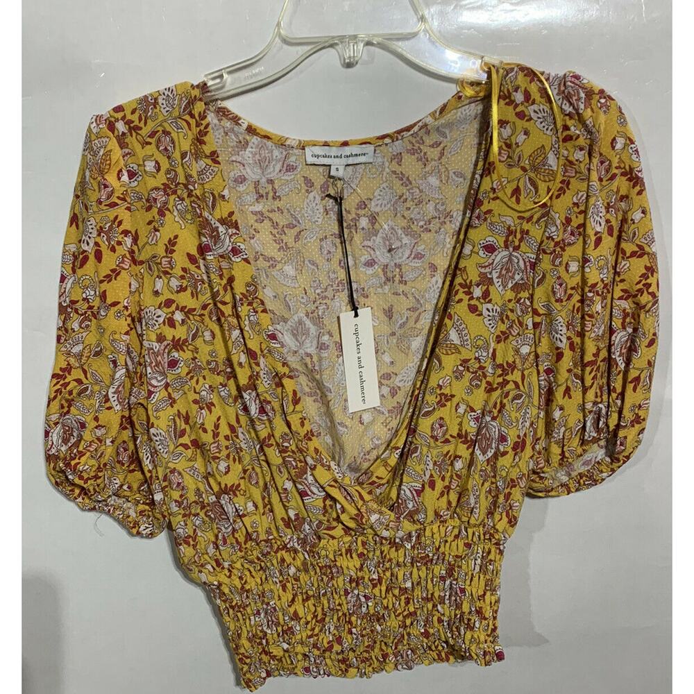 Cupcakes & Cashmere Top Smocked Floral Blouson Balloon Sleeve Yellow Small nwt